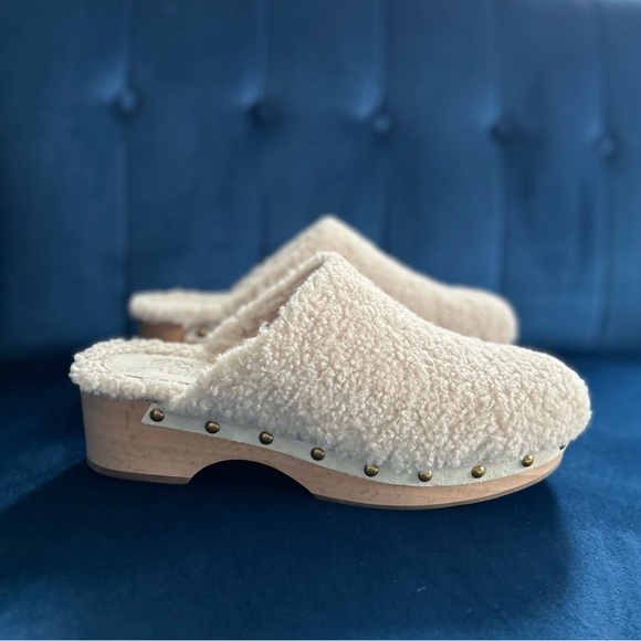 J. Crew Shoes - J. Crew Ivory White Sherpa Faux Fur Wood Platform Studded Slip-On Clogs
